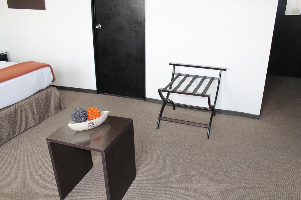 Hotel Mx Aeropuerto Мексико Сити Екстериор снимка